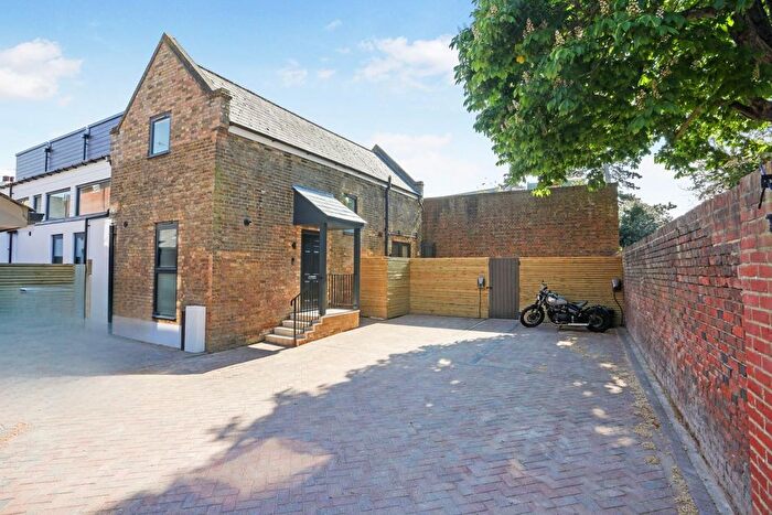 3 Bedroom Semi Detached House For Sale In High Street, Ewell, KT17