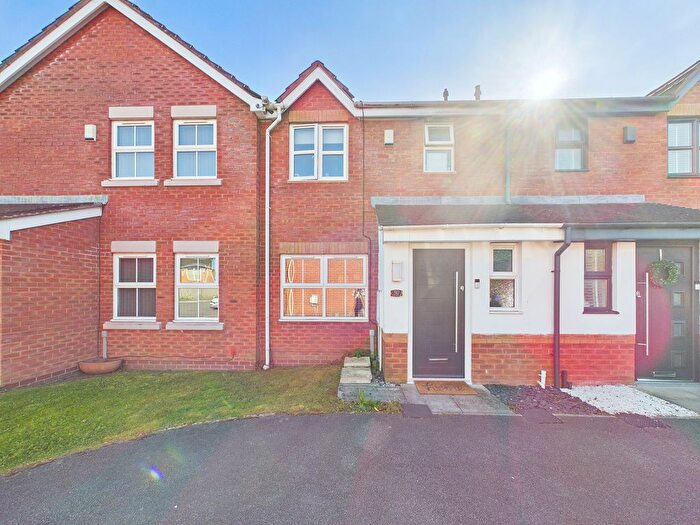 3 Bedroom Town House For Sale In The Rides, Haydock, WA11