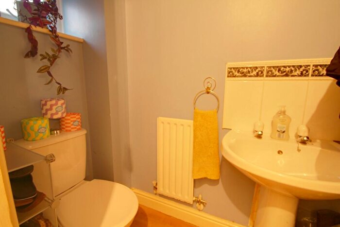 3 Bedroom End Of Terrace House For Sale In Ash Grove, Shepton Mallet, BA4