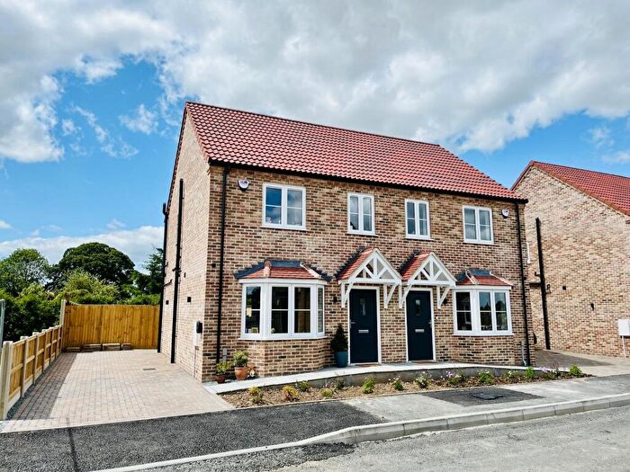 3 Bedroom Semi Detached House For Sale In Sutton Road, Leverington, Wisbech, PE13