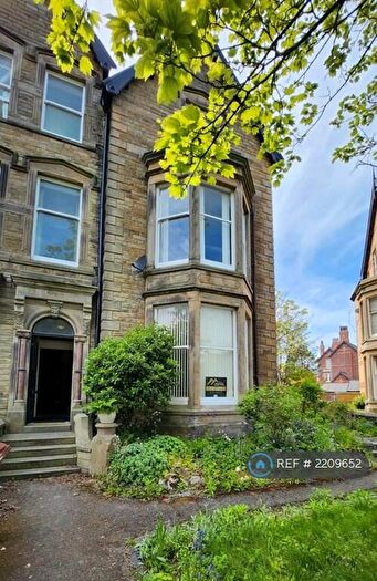 1 Bedroom Flat To Rent In St. Georges Square, Lytham St. Annes, FY8