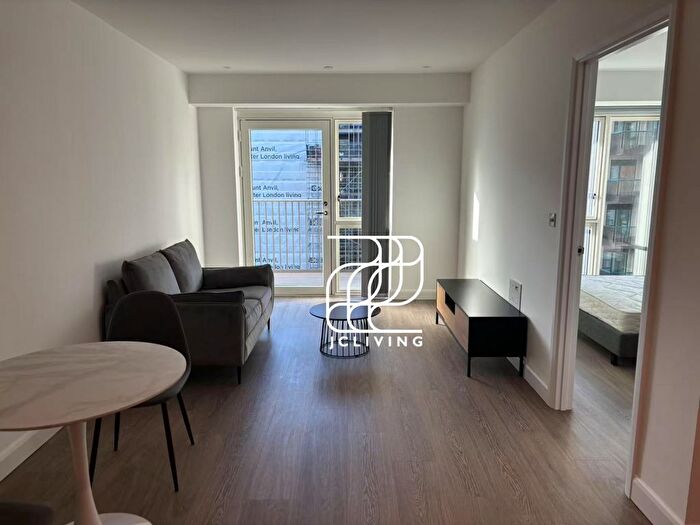 1 Bedroom Flat To Rent In Victoria Dock Road, London, E16