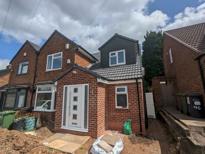 4 Bedroom Semi-Detached House To Rent In Kimberley Road, Solihull, West Midlands, B92