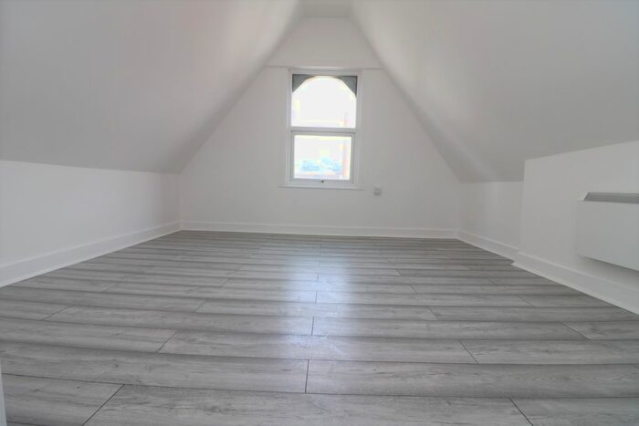 Studio To Rent In Holloway Road, Holloway, N7