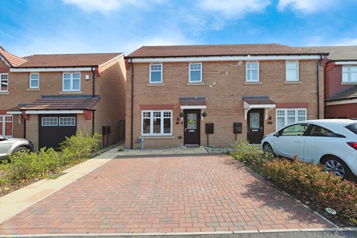 3 Bedroom Semi-Detached House For Sale In Hicks Grove, Mansfield, NG21