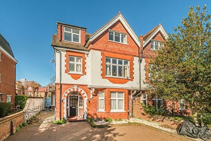 Studio To Rent In Richmond Road, Kingston Upon Thames, KT2