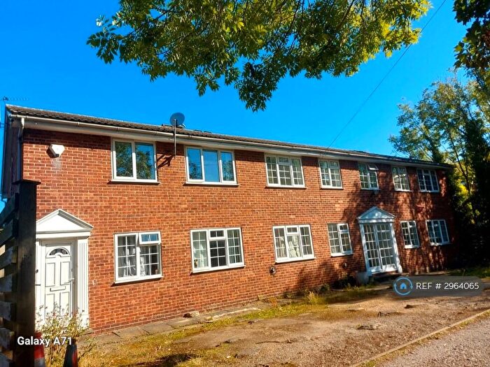 2 Bedroom Flat To Rent In Stanmore Place, Leeds, LS4