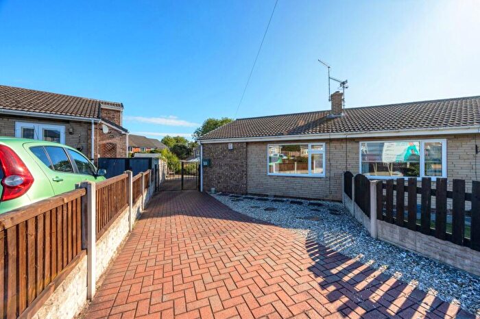 3 Bedroom Semi-Detached Bungalow For Sale In Lansdowne Crescent, Darton, Barnsley, S75