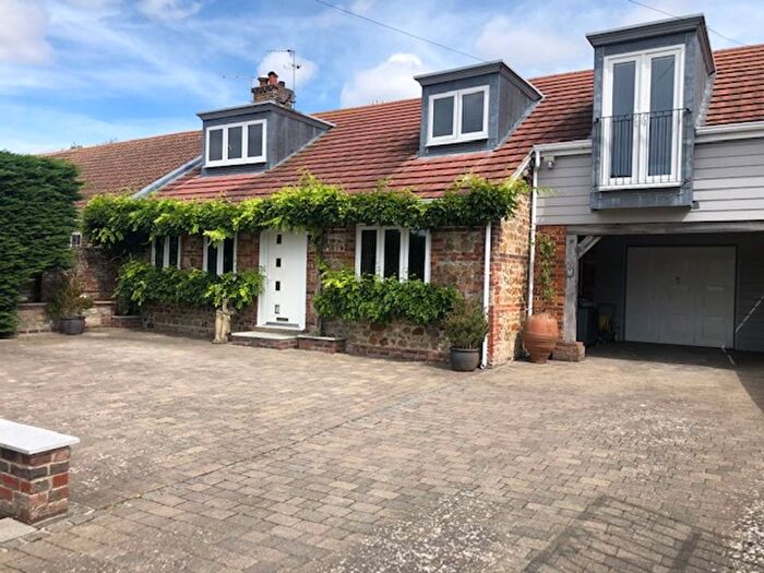 5 Bedroom Link Detached House For Sale In Barton Close, Pagham, PO21