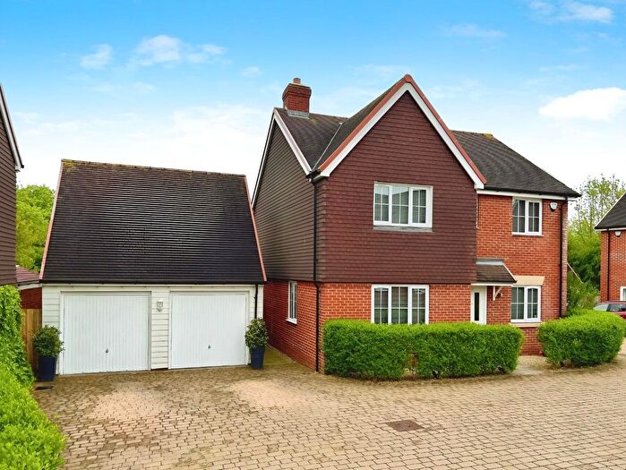 4 Bedroom Detached House For Sale In Wheatfields, Aldington, Ashford, TN25