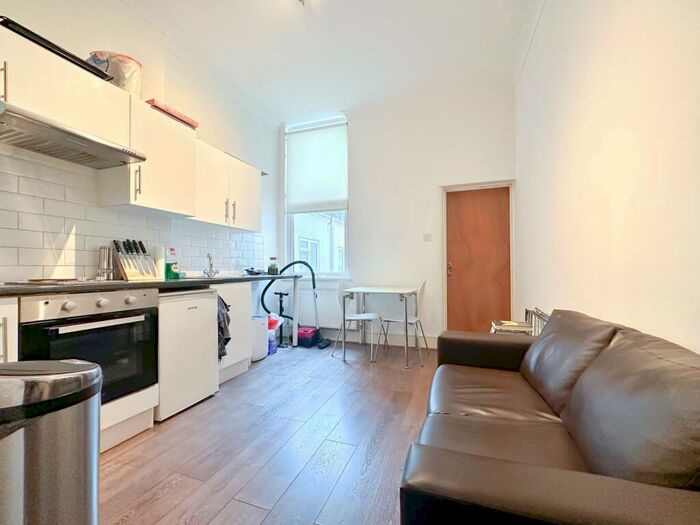 1 Bedroom Flat To Rent In Manstone Road, Cricklewood, NW2