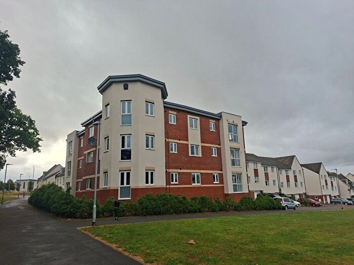 2 Bedroom Flat To Rent In Betony Drive, Newton Abbot, TQ12