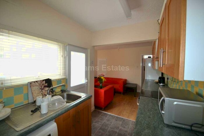 4 Bedroom Terraced House To Rent In Foxhill Road, Reading, RG1