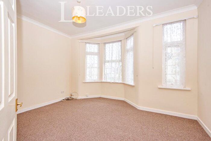 1 Bedroom Flat To Rent In East Street, Southend On Sea, SS2