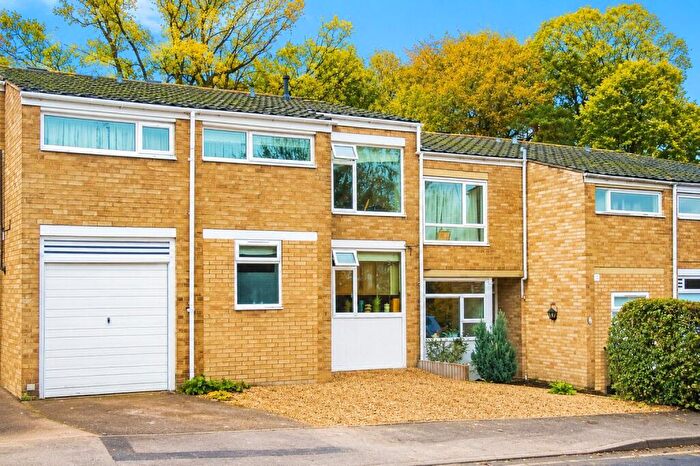 House Of Multiple Occupation To Rent In Greenheys Place, Woking, Surrey, GU22