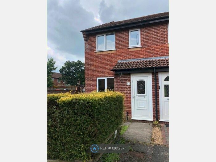 2 Bedroom End Of Terrace House To Rent In Woodmoor Close, Southampton SO40
