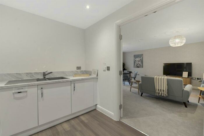1 Bedroom Apartment For Sale In Plot, The Landings, Kings Hill, ME19