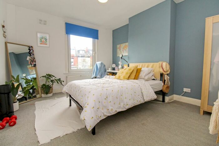 4 Bedroom Terraced House To Rent In St. Anns Avenue, Burley, Leeds, LS4