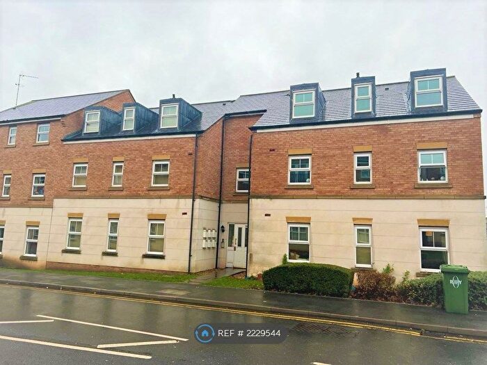 1 Bedroom Flat To Rent In Stourhead Road, Rugby, CV22