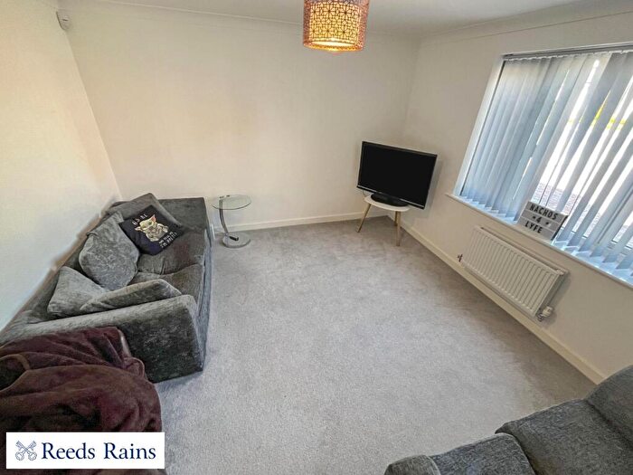 1 Bedroom Garage / Parking To Rent In Rosemary Hill, Newcastle, Staffordshire, ST5