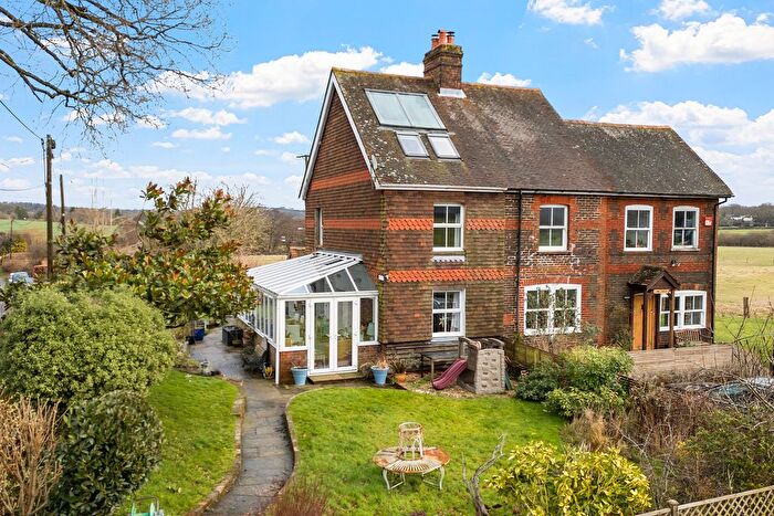 3 Bedroom Semi-detached House For Sale In Mill Hatch, Petersfield, GU31