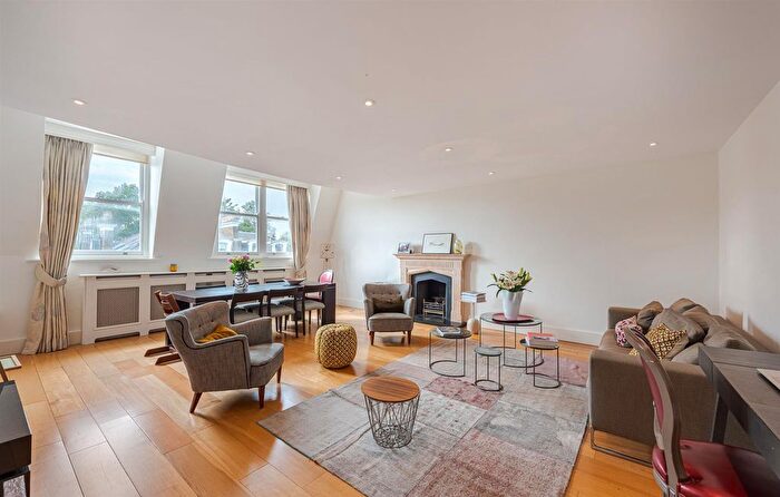 3 Bedroom Flat For Sale In Wetherby Gardens, London, SW5