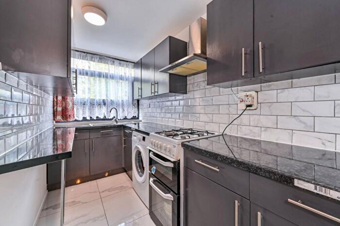 2 Bedroom Flat For Sale In Elm Friars Walk, Camden, London, NW1