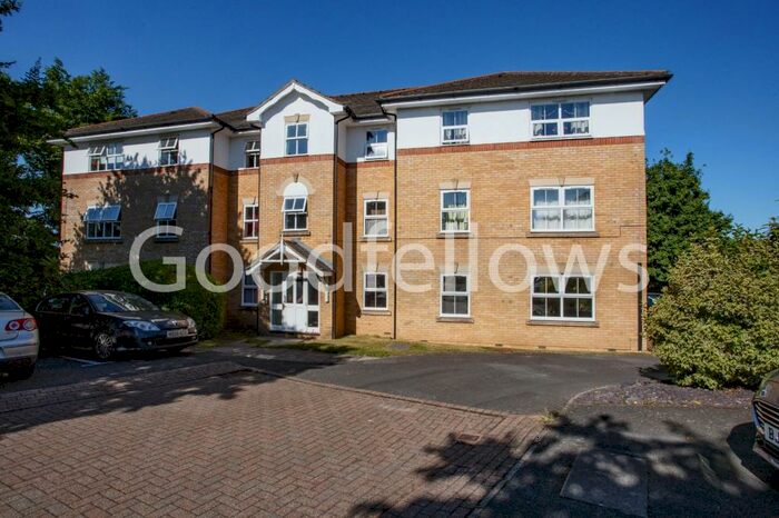 1 Bedroom Apartment To Rent In Hatfield Close, Sutton, SM2
