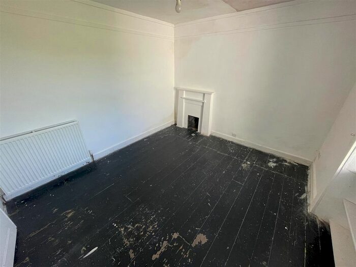 2 Bedroom Cottage For Sale In Ladybank, Cupar, KY15