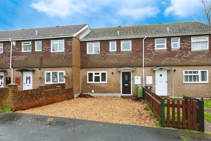 3 Bedroom Terraced House For Sale In South Court, Hamble, Southampton, SO31