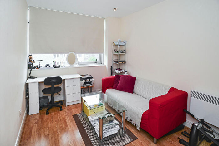 1 Bedroom Apartment To Rent In Gerry Raffles Square, Stratford, E15