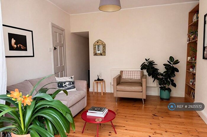 1 Bedroom Flat To Rent In Carnarvon Road, London, E15