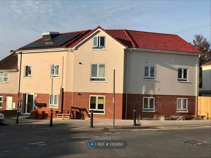 5 Bedroom Flat To Rent In Melton Crescent, Bristol, BS7