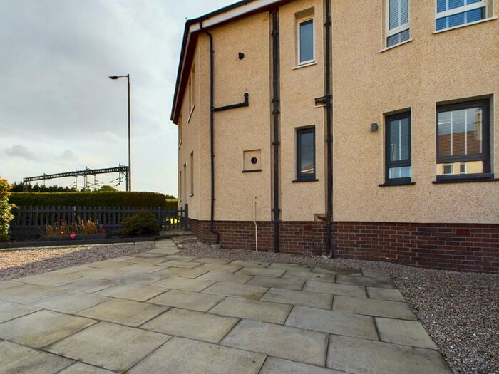 2 Bedroom Flat To Rent In Gallowhill Road, Paisley, PA3