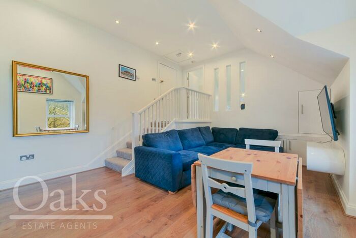 1 Bedroom Apartment To Rent In Sylvan Hill, Crystal Palace, SE19