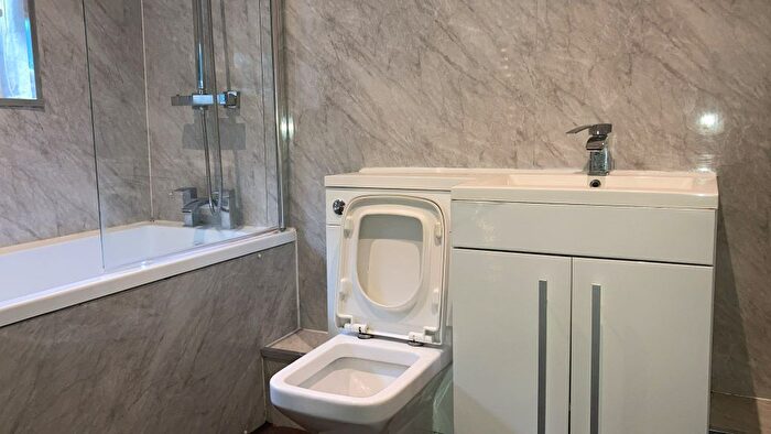 2 Bedroom Flat To Rent In Epworth Grove, Gateshead, NE8