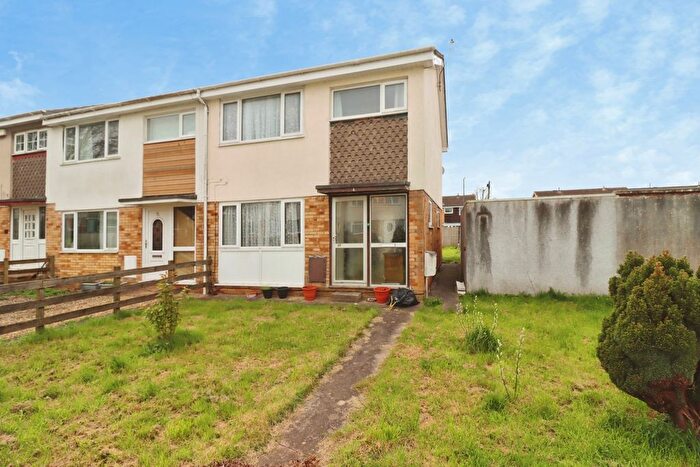 3 Bedroom Detached House For Sale In Glenfall, Yate, Bristol, BS37