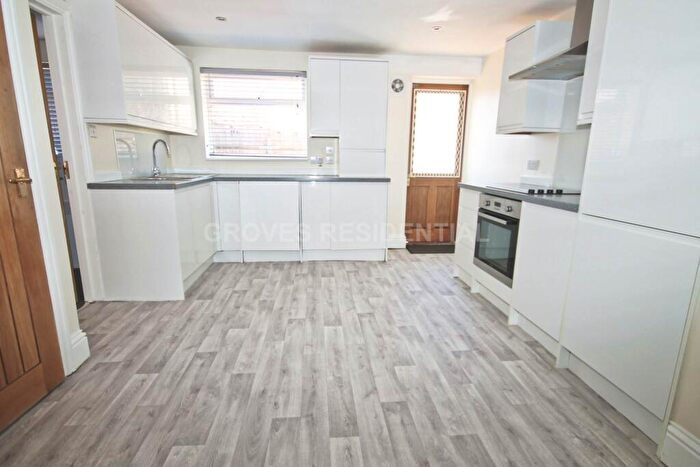 1 Bedroom Flat To Rent In Elm Road, New Malden, KT3