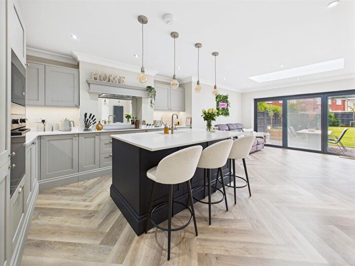 3 Bedroom Semi-Detached House For Sale In Tewkesbury Road, Twigworth, Gloucester, GL2
