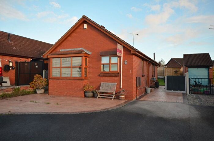 2 Bedroom Bungalow To Rent In Dale Mews, Pontefract, WF8
