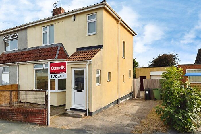 4 Bedroom Semi-Detached House For Sale In Station Road, Filton, Bristol, BS34