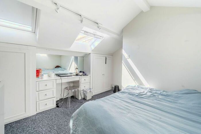 1 Bedroom Flat To Rent In Southwell Gardens, South Kensington, London, SW7