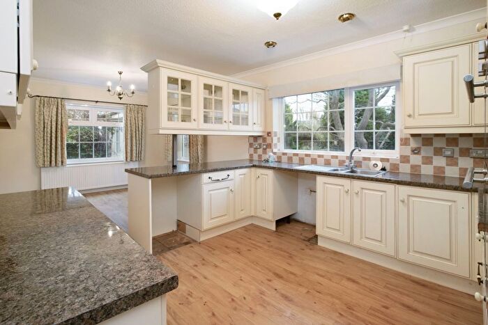 2 Bedroom Bungalow For Sale In Southdowns Road, Dawlish, EX7