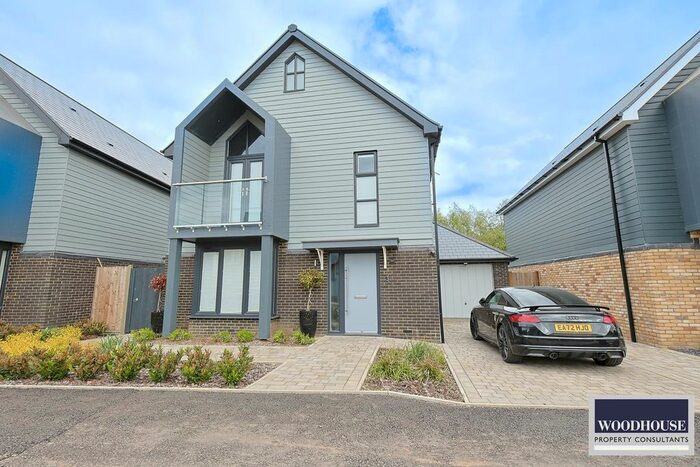 5 Bedroom Detached House To Rent In Bulrush Way, Broxbourne, EN10