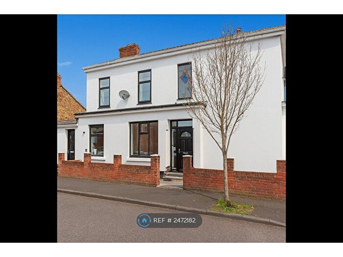 5 Bedroom End Of Terrace House To Rent In Preston Road, Manchester, M19