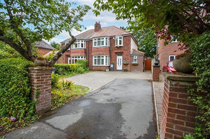 3 Bedroom Semi-Detached House For Sale In Cantley Lane, Cantley, Doncaster, DN4