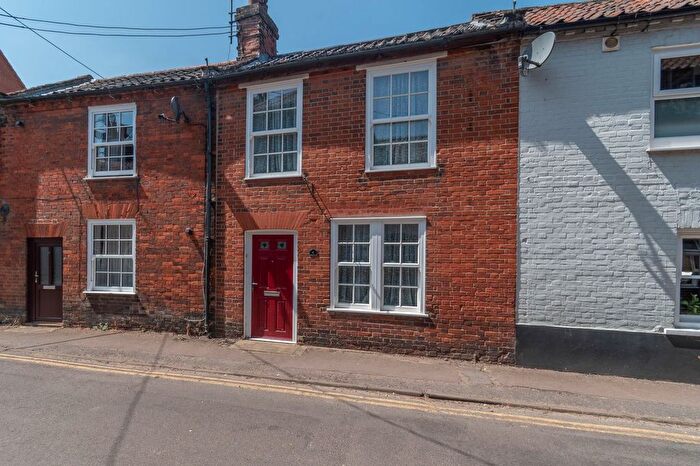 3 Bedroom Terraced House For Sale In Quaker Lane, Fakenham, NR21