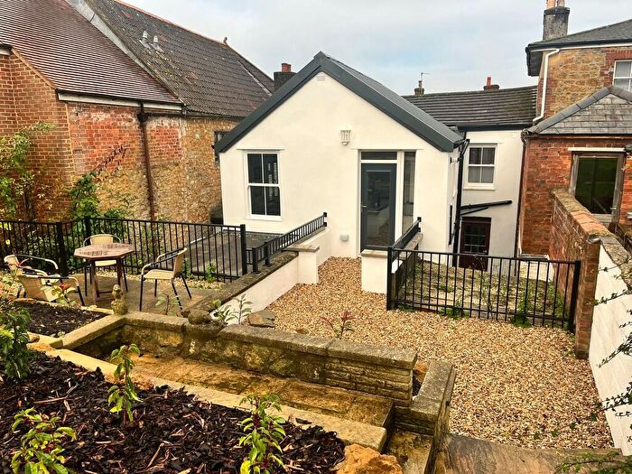 2 Bedroom Apartment To Rent In Fore Street, Castle Cary, BA7