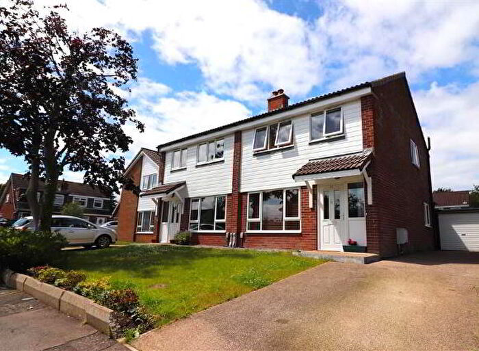 3 Bedroom Semi-Detached House For Sale In Oakridge Gardens, Lisburn, BT27