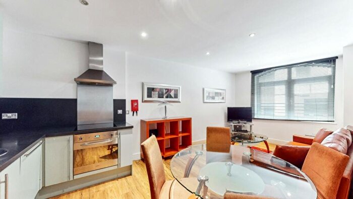 1 Bedroom Apartment To Rent In One Pepys Street, EC3N